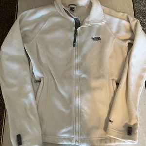 North face full zip fleece. Used condition but no major flaws.